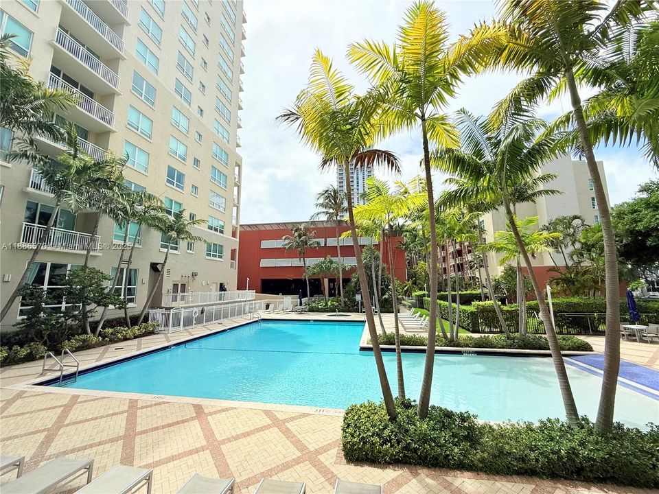 En Venta: $359,500 (1 camas, 1 baños, 760 Pies cuadrados)