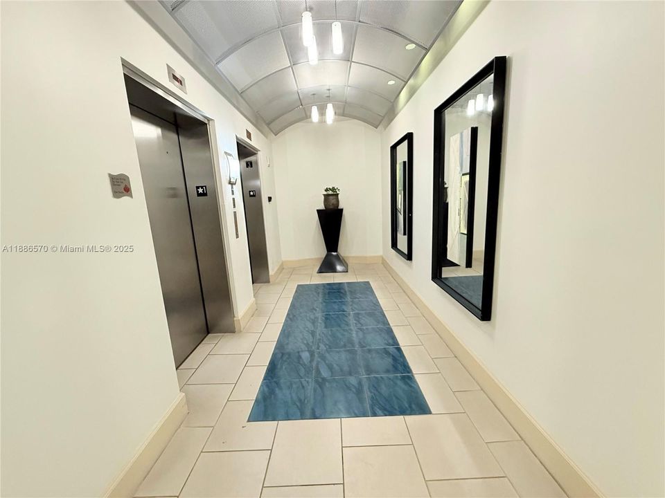 En Venta: $359,500 (1 camas, 1 baños, 760 Pies cuadrados)