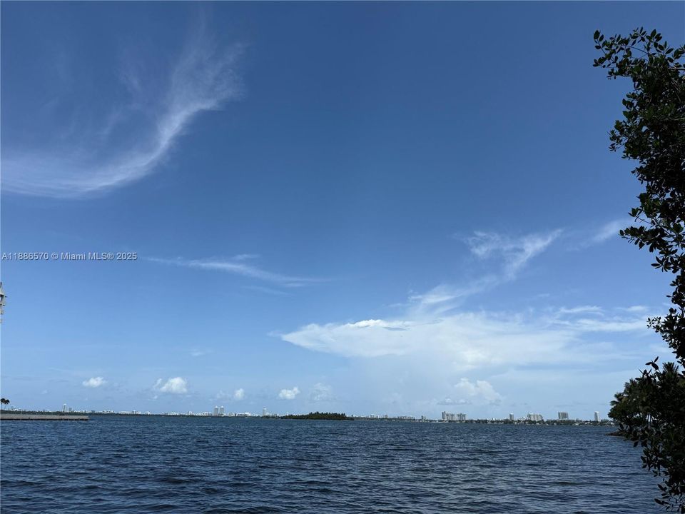 En Venta: $359,500 (1 camas, 1 baños, 760 Pies cuadrados)