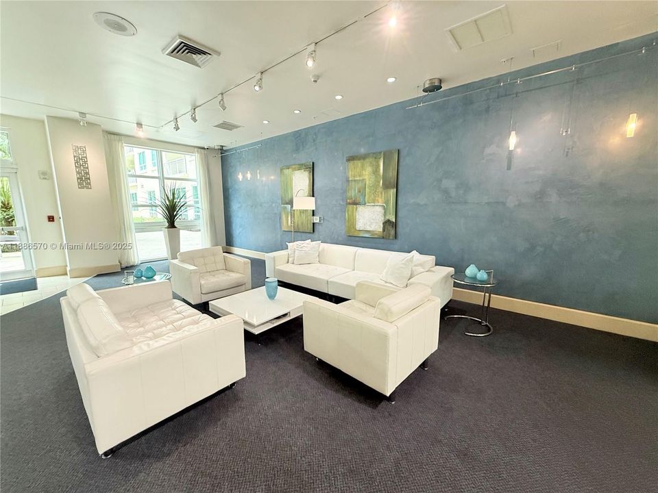 En Venta: $359,500 (1 camas, 1 baños, 760 Pies cuadrados)