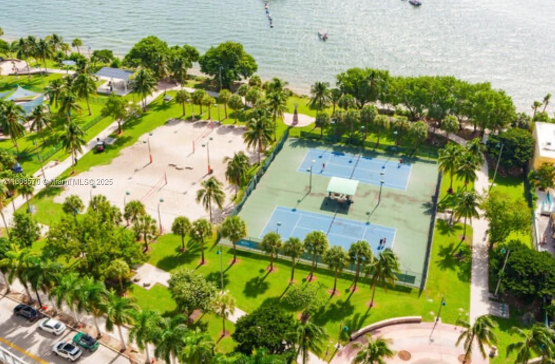 En Venta: $359,500 (1 camas, 1 baños, 760 Pies cuadrados)