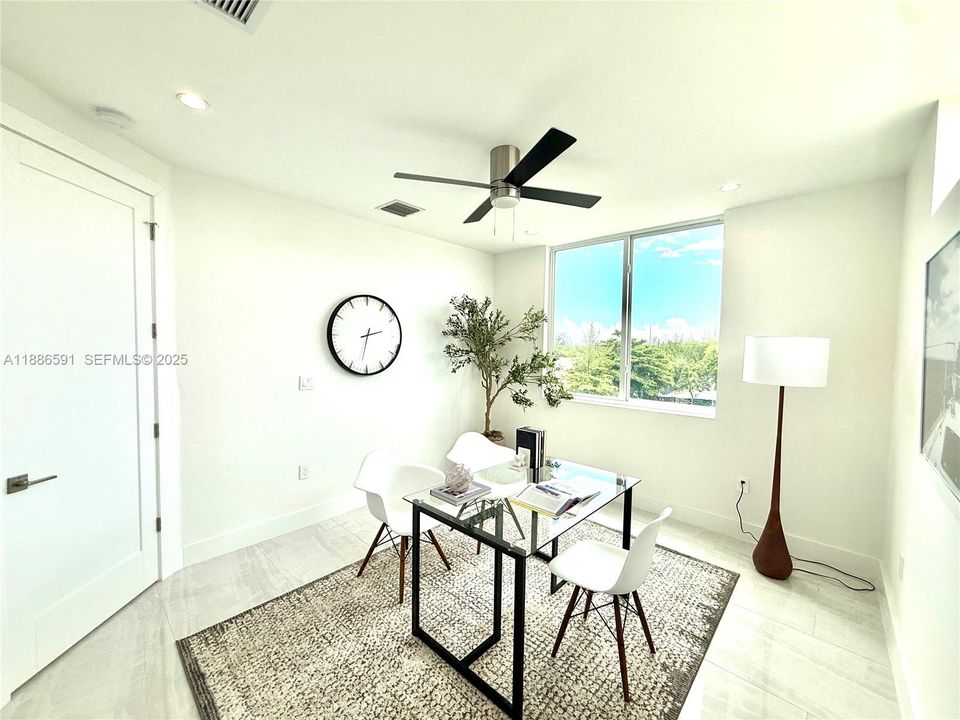 For Sale: $3,475,000 (5 beds, 5 baths, 4091 Square Feet)