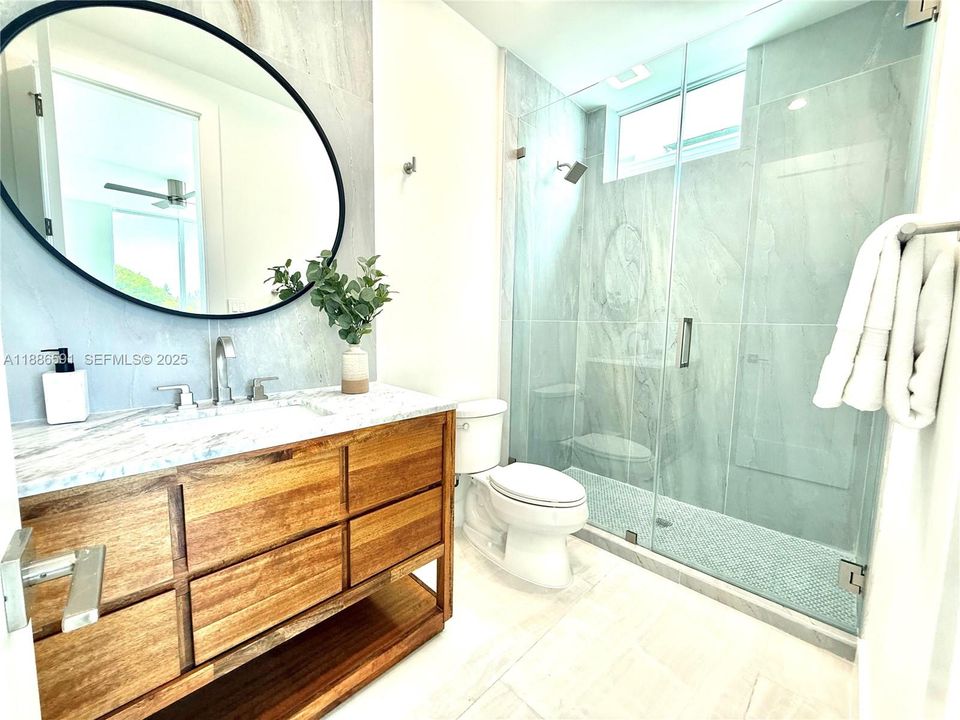 For Sale: $3,475,000 (5 beds, 5 baths, 4091 Square Feet)