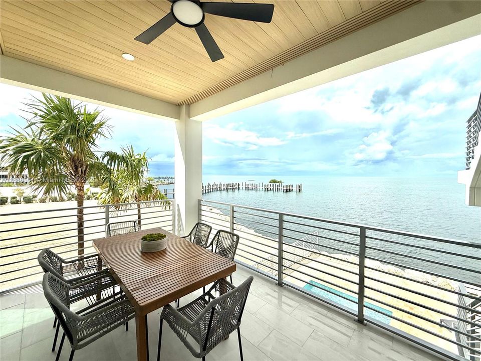 For Sale: $3,475,000 (5 beds, 5 baths, 4091 Square Feet)