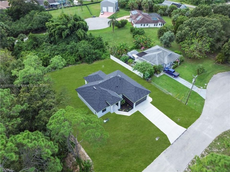 For Sale: $349,900 (3 beds, 2 baths, 1536 Square Feet)