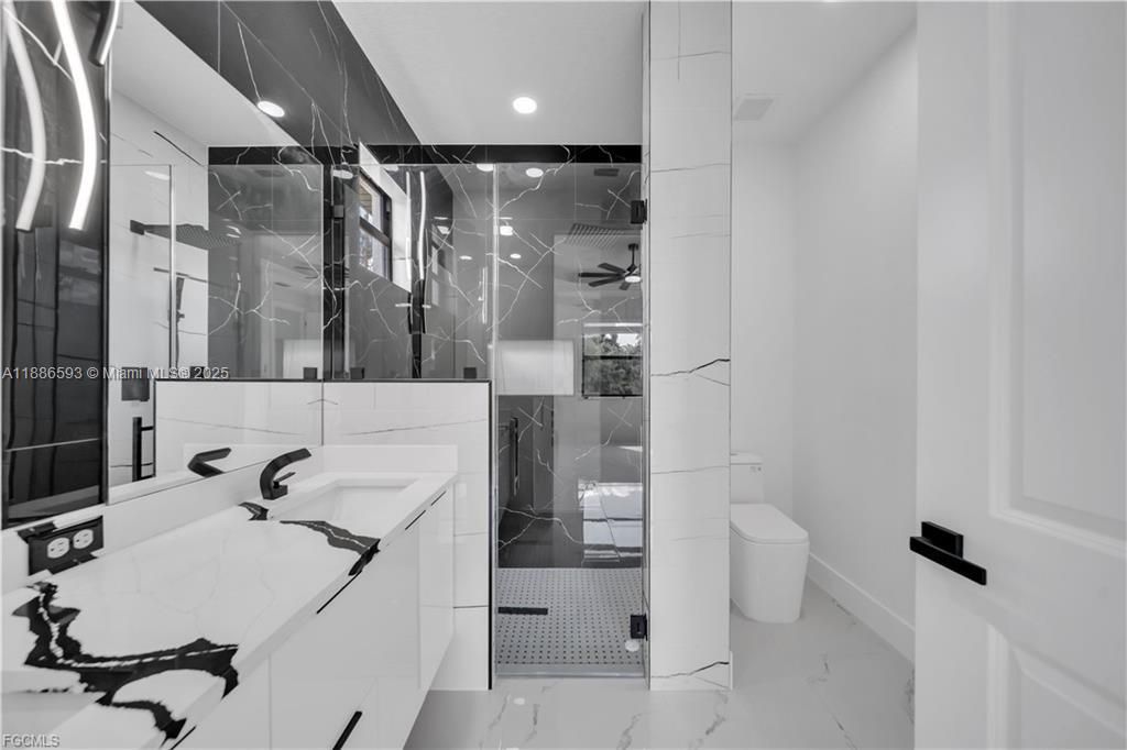 For Sale: $349,900 (3 beds, 2 baths, 1536 Square Feet)