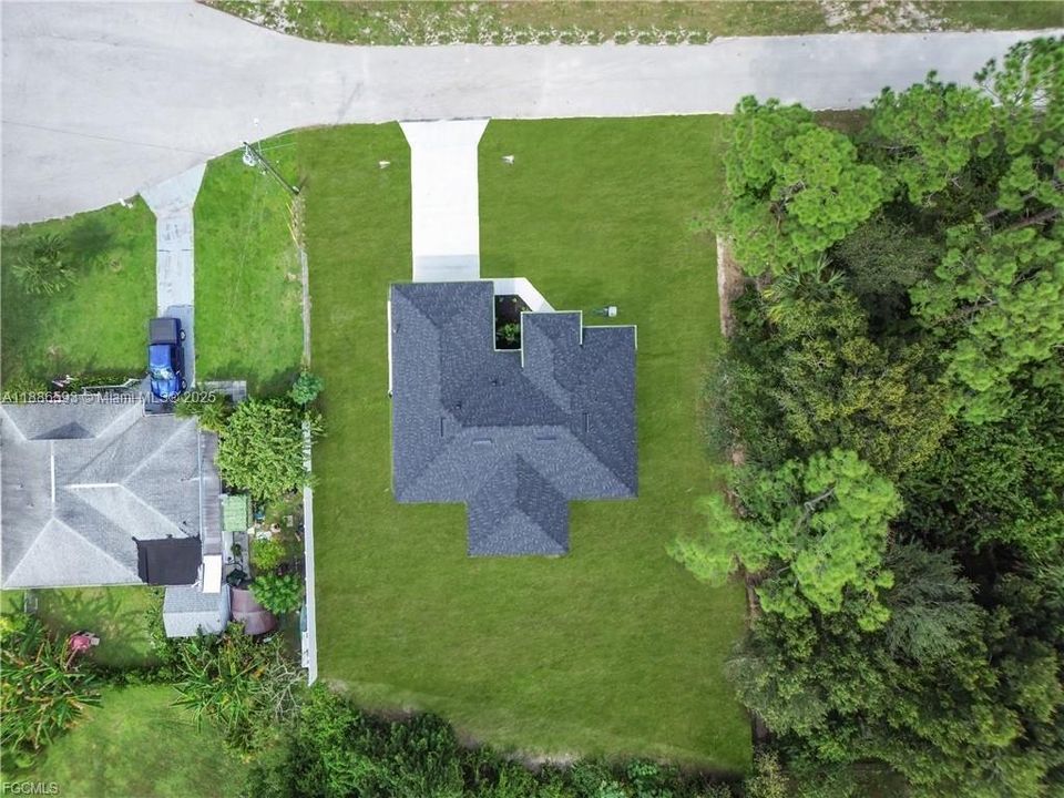 For Sale: $349,900 (3 beds, 2 baths, 1536 Square Feet)