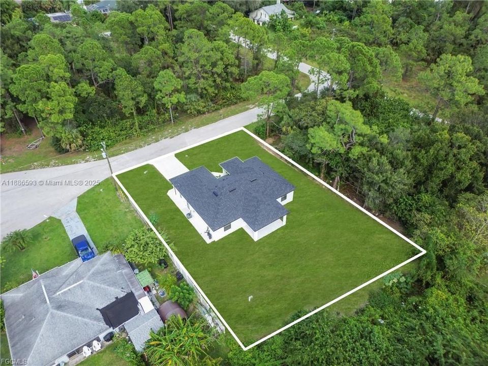 For Sale: $349,900 (3 beds, 2 baths, 1536 Square Feet)