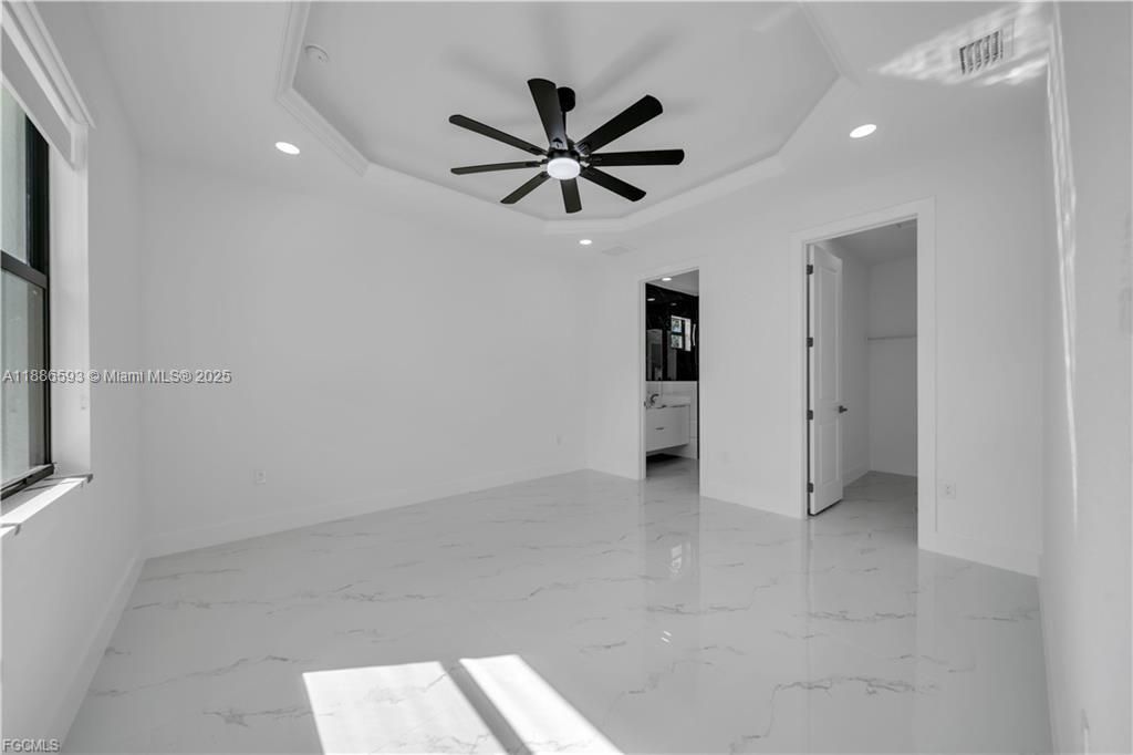 For Sale: $349,900 (3 beds, 2 baths, 1536 Square Feet)