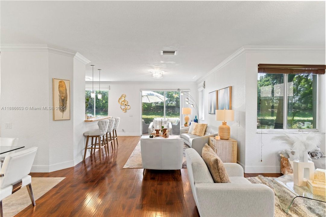 Recently Sold: $780,000 (4 beds, 3 baths, 1902 Square Feet)