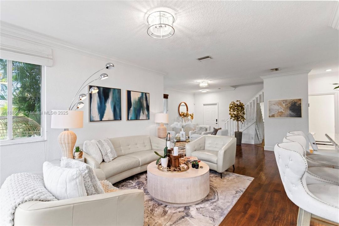 Recently Sold: $780,000 (4 beds, 3 baths, 1902 Square Feet)