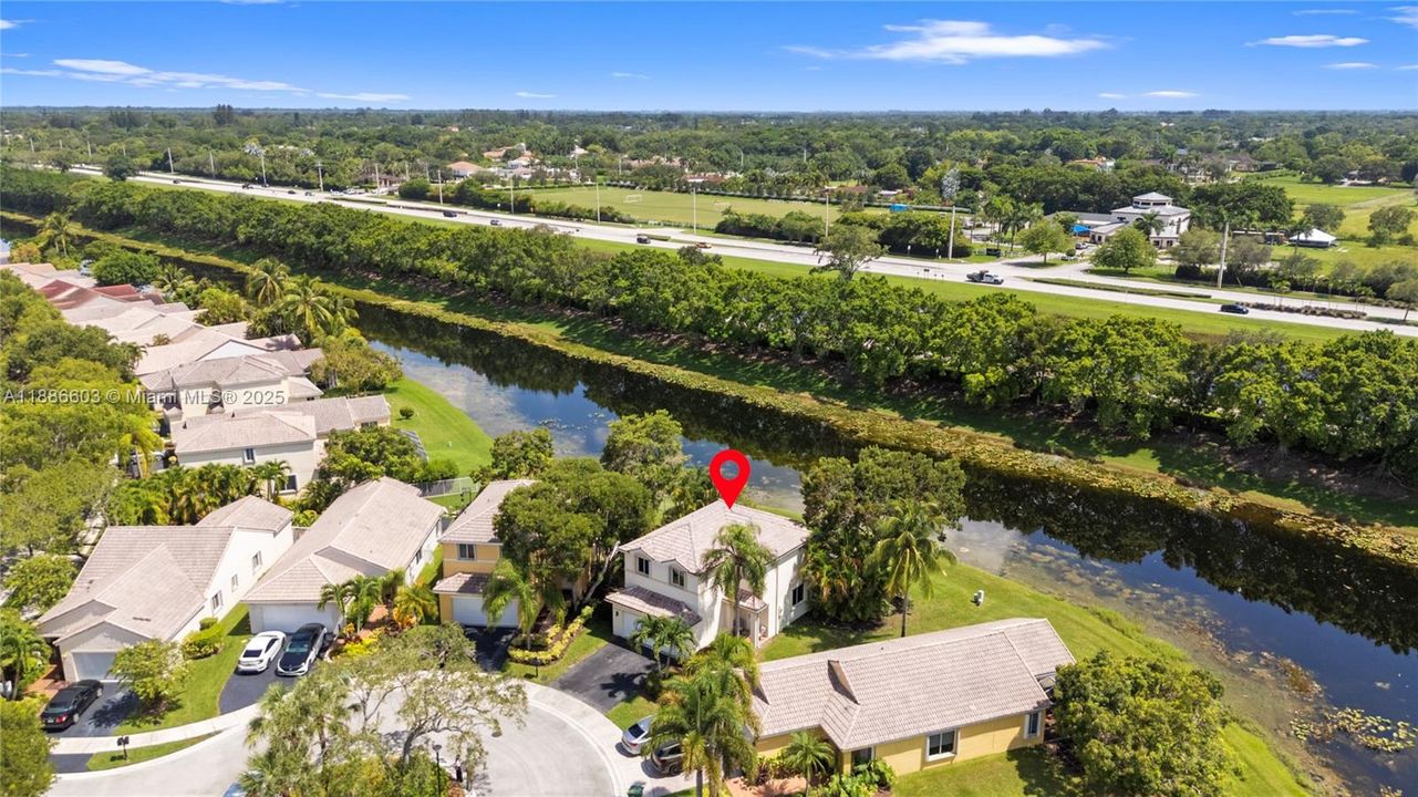 Recently Sold: $780,000 (4 beds, 3 baths, 1902 Square Feet)