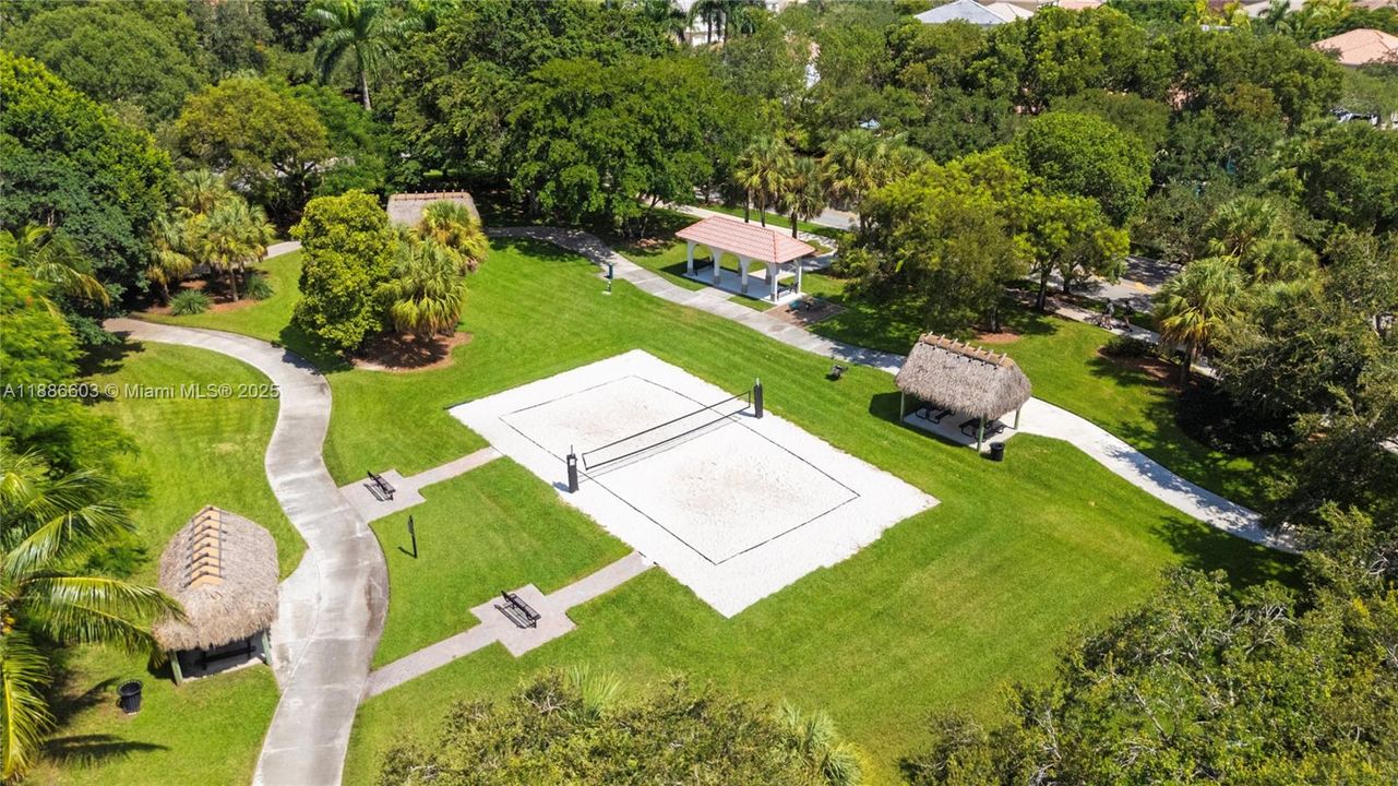 Recently Sold: $780,000 (4 beds, 3 baths, 1902 Square Feet)