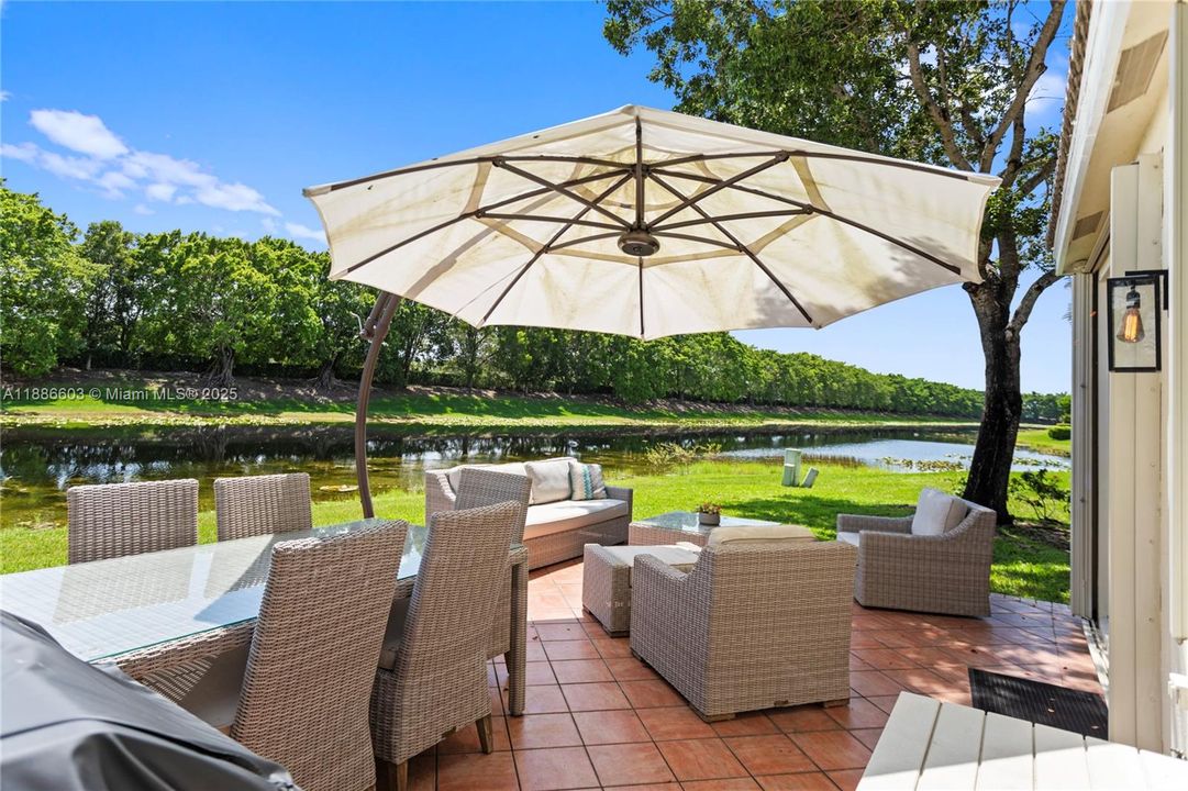 Recently Sold: $780,000 (4 beds, 3 baths, 1902 Square Feet)