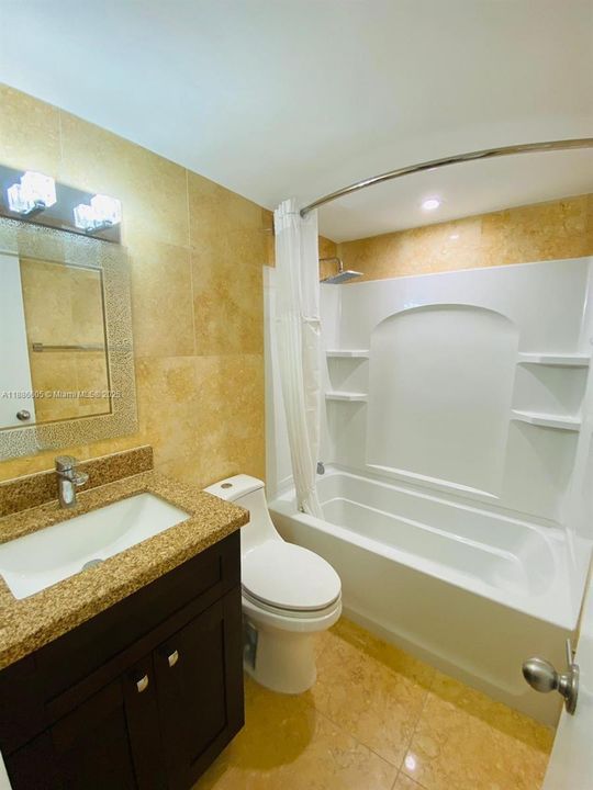 Vendido Recientemente: $210,000 (2 camas, 1 baños, 732 Pies cuadrados)