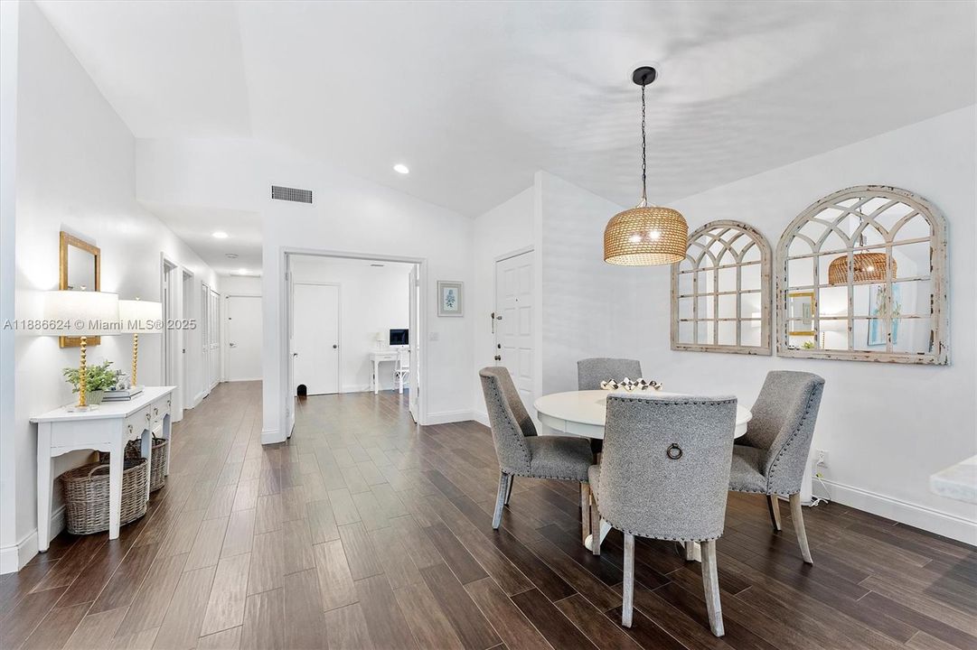 Active With Contract: $615,000 (3 beds, 2 baths, 1480 Square Feet)
