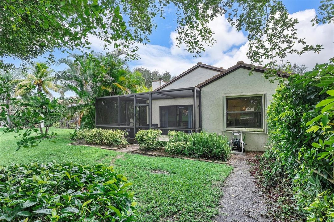 Active With Contract: $615,000 (3 beds, 2 baths, 1480 Square Feet)