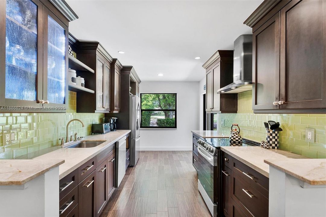 Active With Contract: $615,000 (3 beds, 2 baths, 1480 Square Feet)