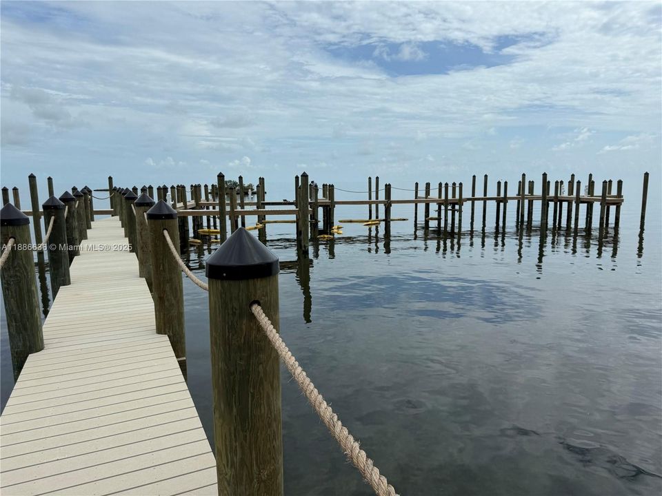 For Sale: $1,975,000 (0.09 acres)