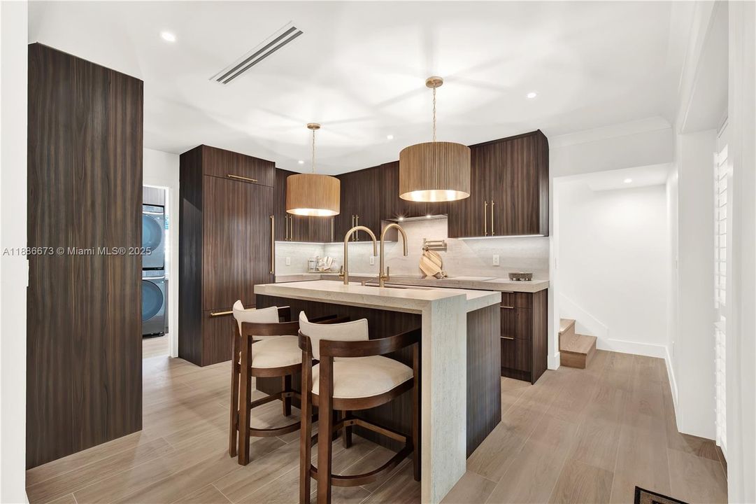 For Sale: $2,900,000 (3 beds, 2 baths, 2196 Square Feet)