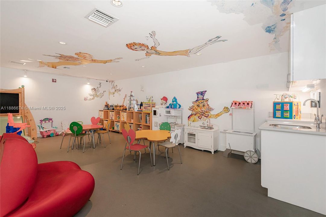 kiddie play room
