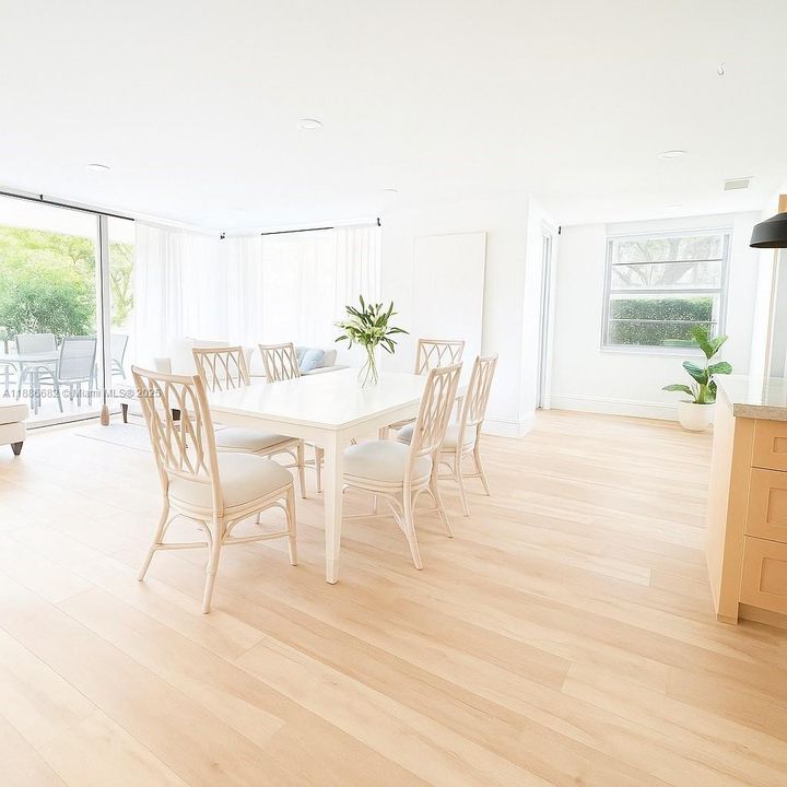 待售: $1,250,000 (3 贝兹, 2 浴室, 1350 平方英尺)