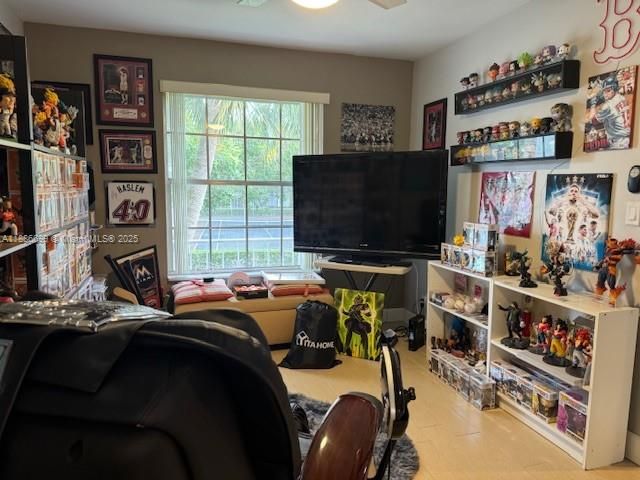 En Venta: $195,000 (2 camas, 1 baños, 903 Pies cuadrados)