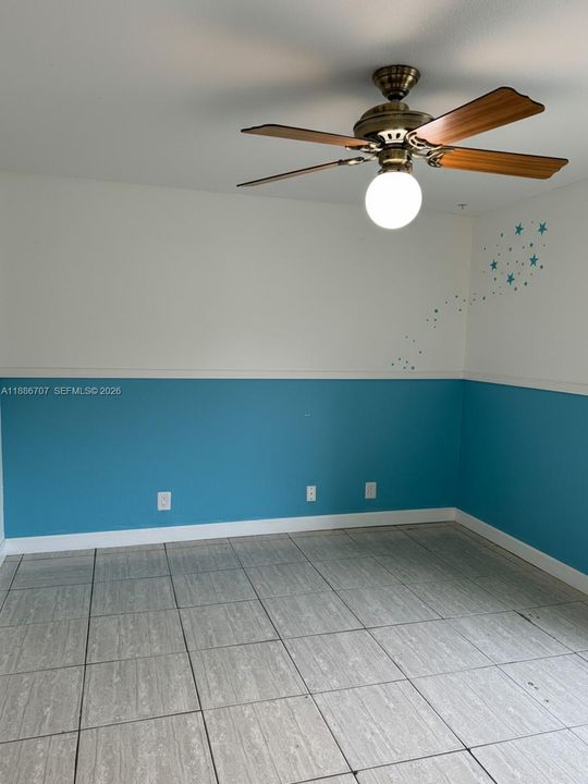 Activo con contrato: $249,000 (2 camas, 2 baños, 1105 Pies cuadrados)