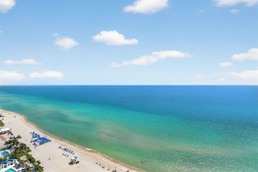 На продажу: $7,700,000 (4 спален, 5 ванн, 3252 Квадратных фут)