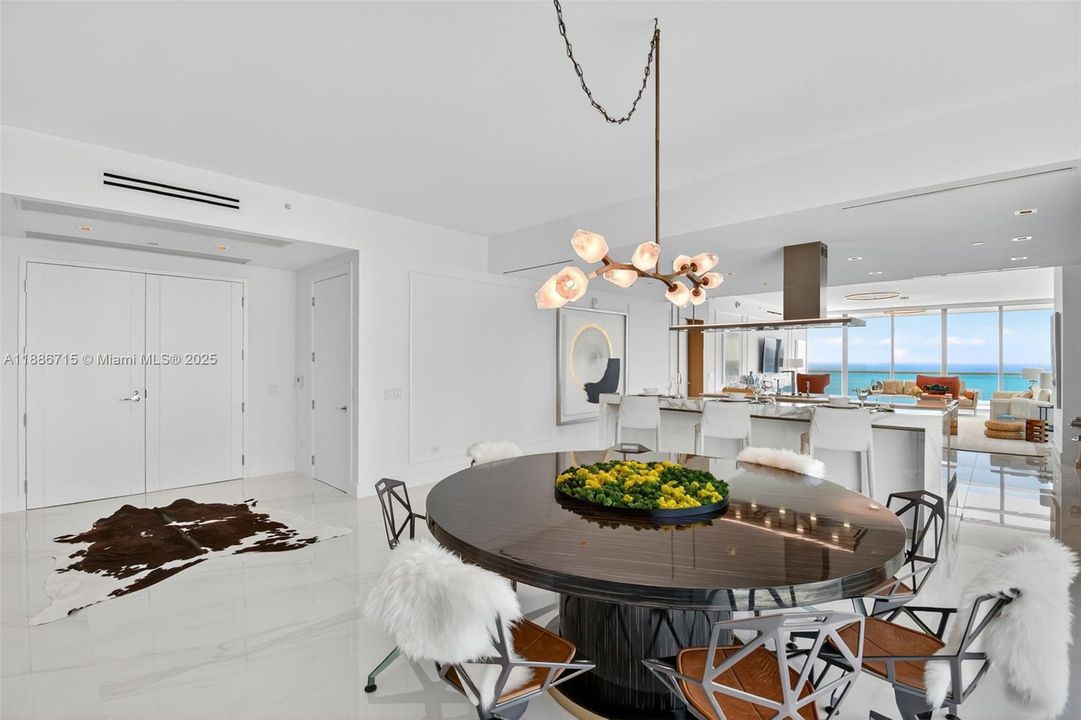 На продажу: $7,700,000 (4 спален, 5 ванн, 3252 Квадратных фут)