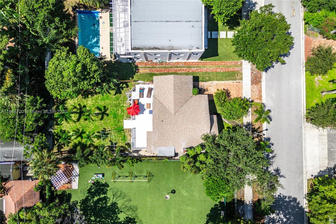 En Venta: $1,200,000 (2 camas, 2 baños, 1054 Pies cuadrados)