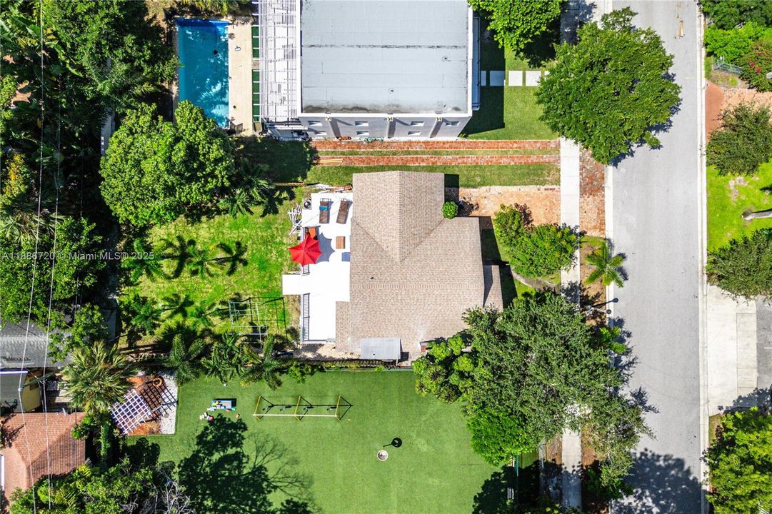 En Venta: $1,200,000 (2 camas, 2 baños, 1054 Pies cuadrados)