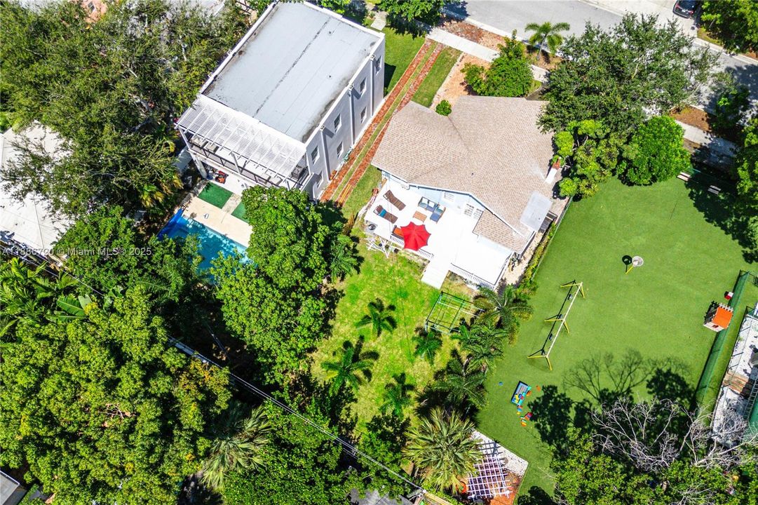 En Venta: $1,200,000 (2 camas, 2 baños, 1054 Pies cuadrados)