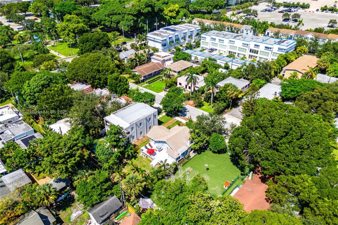 En Venta: $1,200,000 (2 camas, 2 baños, 1054 Pies cuadrados)
