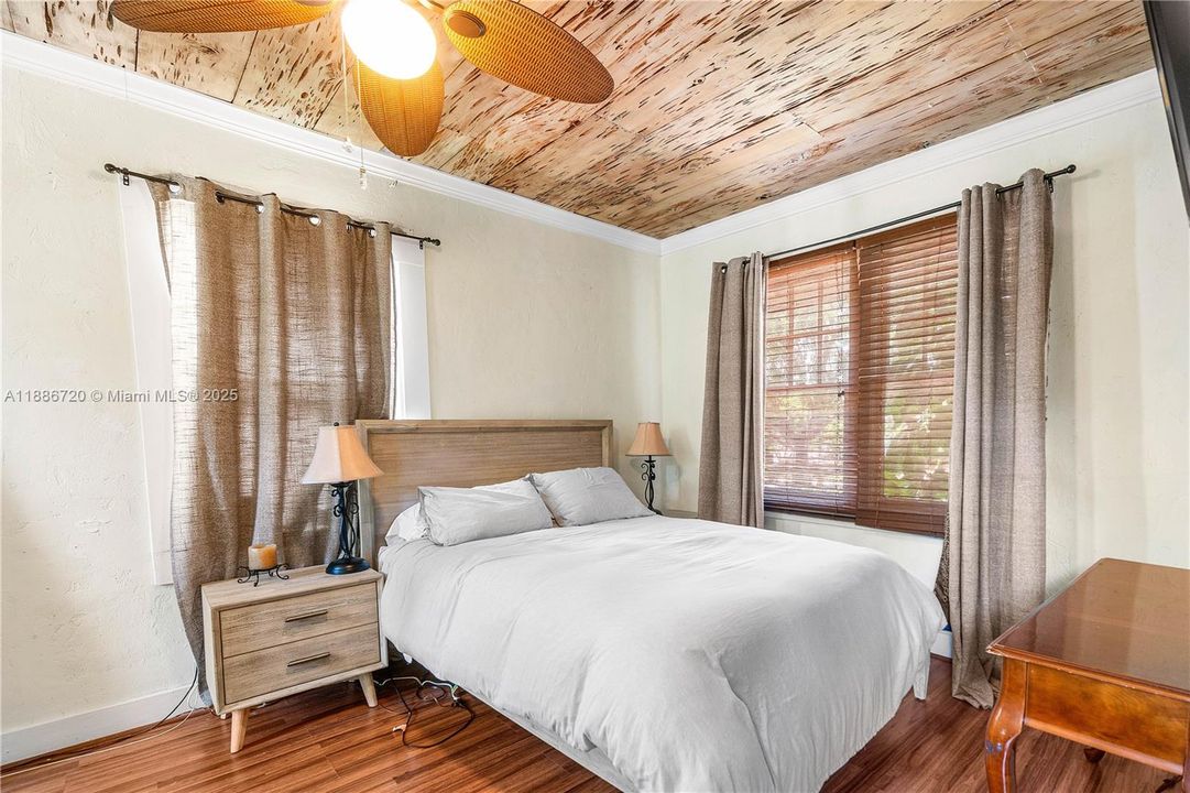 En Venta: $1,200,000 (2 camas, 2 baños, 1054 Pies cuadrados)