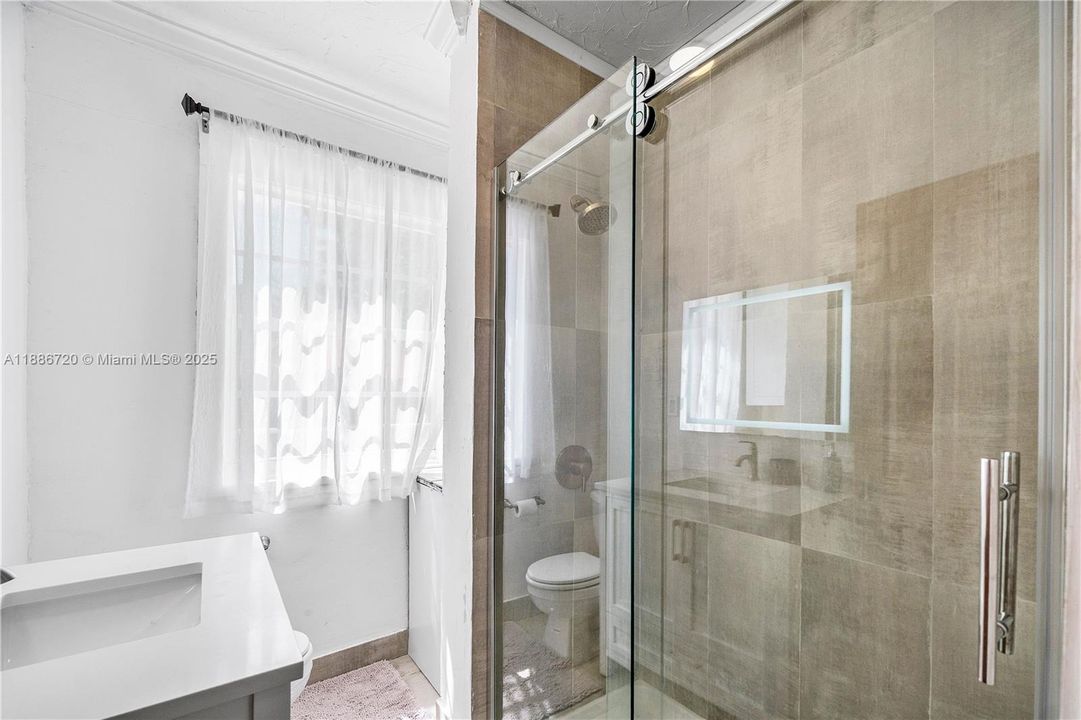 En Venta: $1,200,000 (2 camas, 2 baños, 1054 Pies cuadrados)