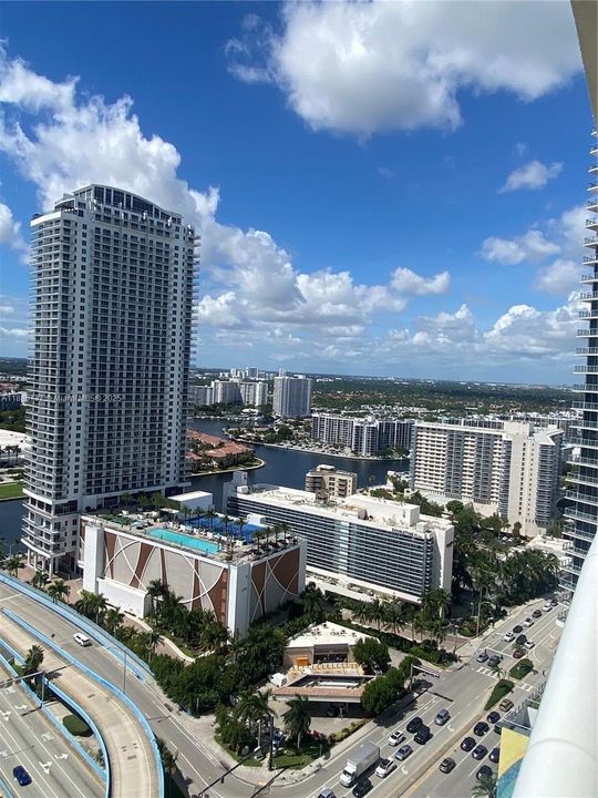 На продажу: $690,000 (2 спален, 1 ванн, 1086 Квадратных фут)