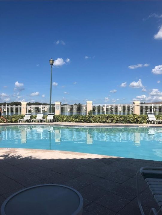 合同活跃: $1,650 (1 贝兹, 1 浴室, 778 平方英尺)