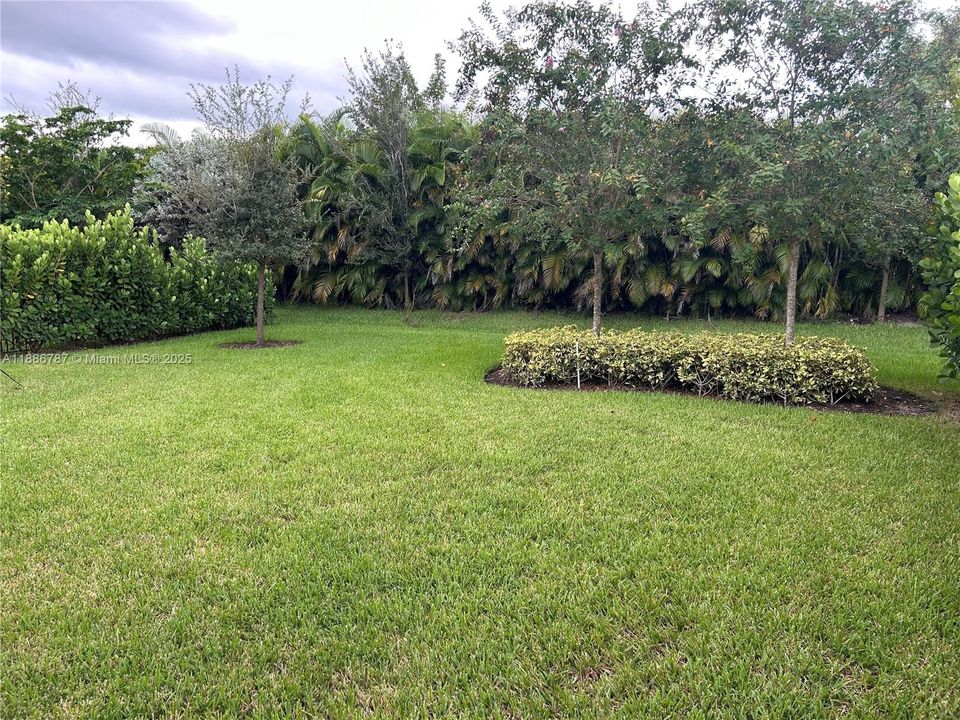 Recently Sold: $995,000 (3 beds, 2 baths, 2235 Square Feet)