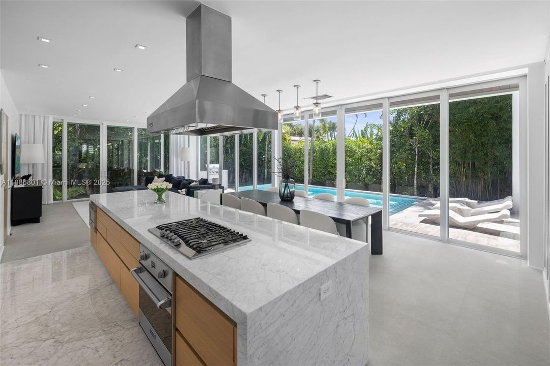 For Sale: $9,900,000 (3 beds, 3 baths, 3534 Square Feet)