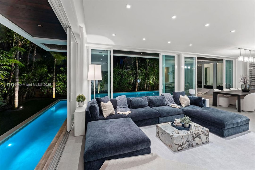 For Sale: $9,900,000 (3 beds, 3 baths, 3534 Square Feet)