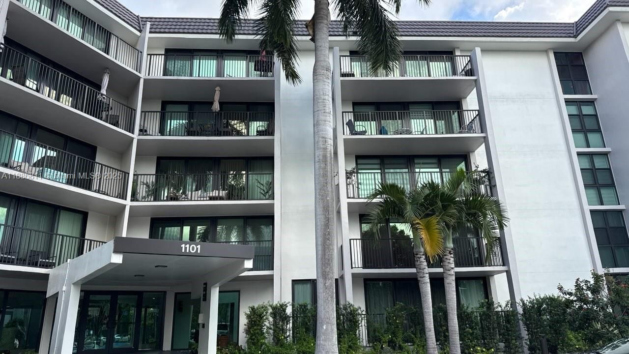 待售: $325,000 (2 贝兹, 2 浴室, 1110 平方英尺)