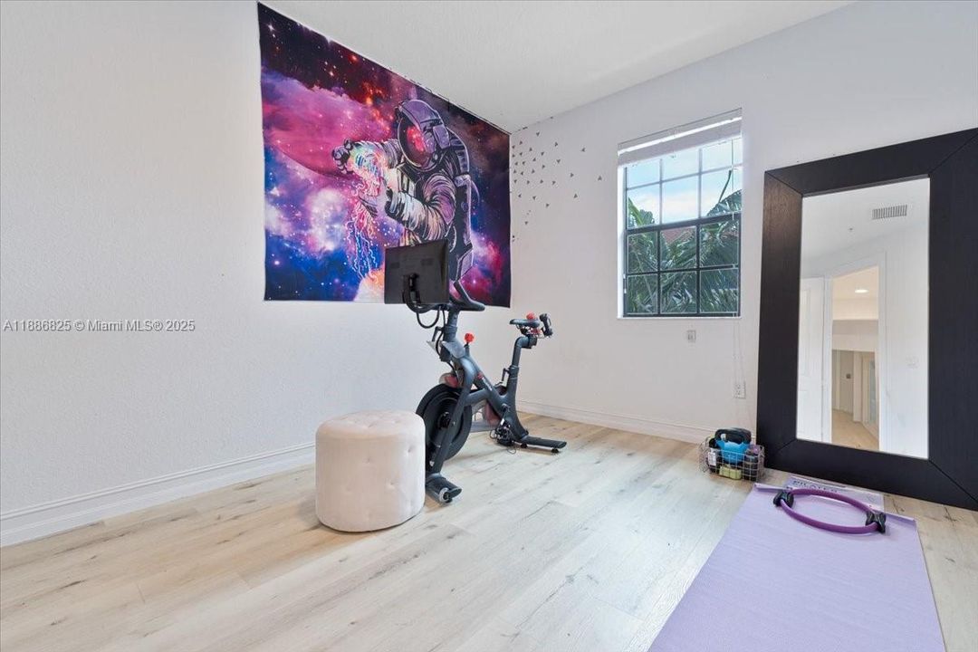 For Sale: $669,000 (3 beds, 2 baths, 2246 Square Feet)