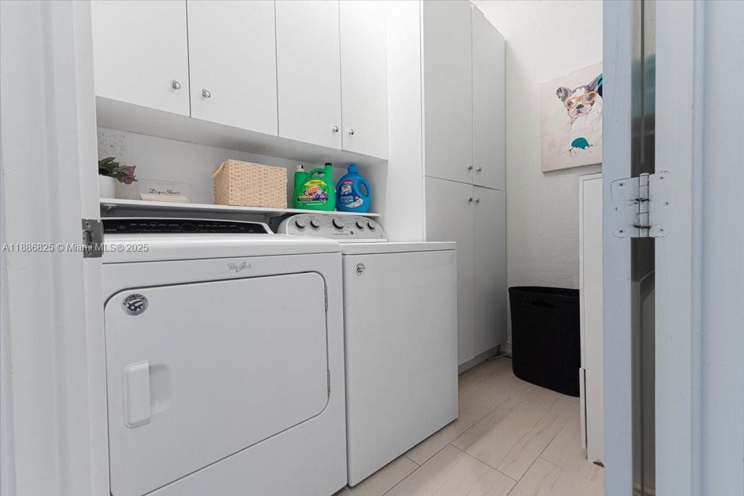 For Sale: $669,000 (3 beds, 2 baths, 2246 Square Feet)