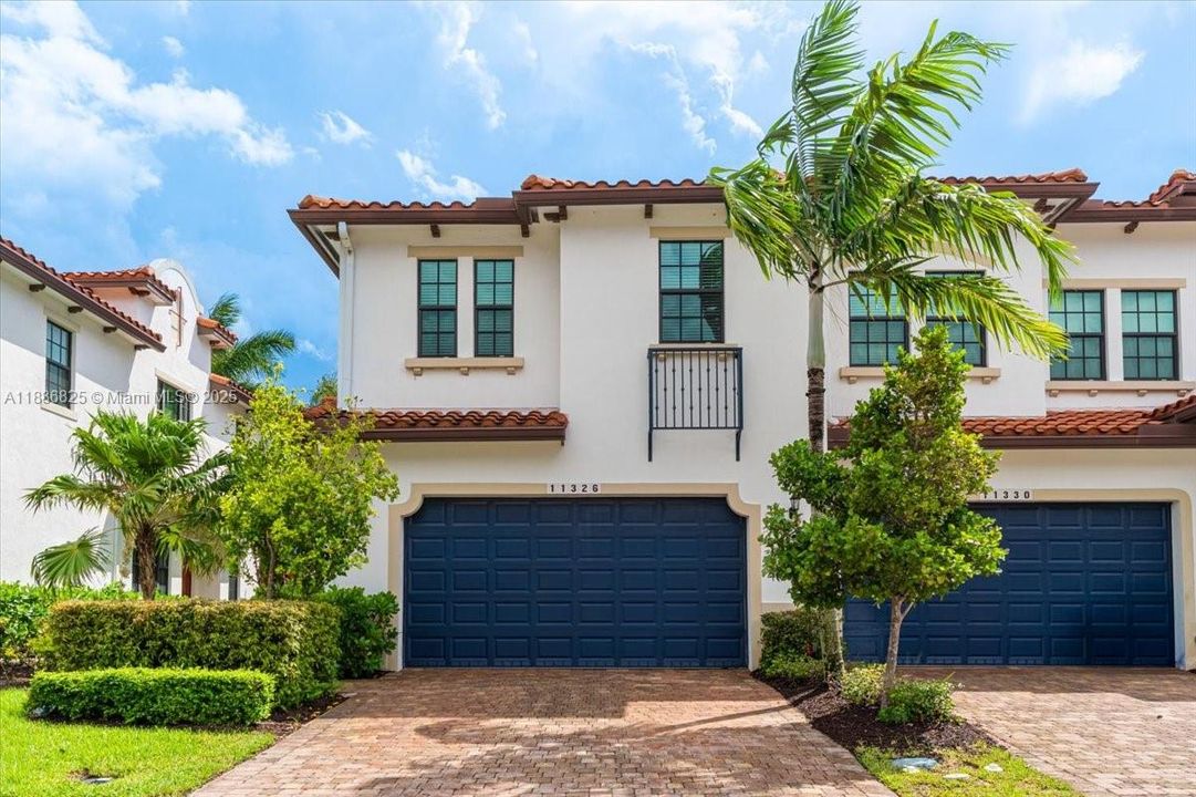 For Sale: $669,000 (3 beds, 2 baths, 2246 Square Feet)