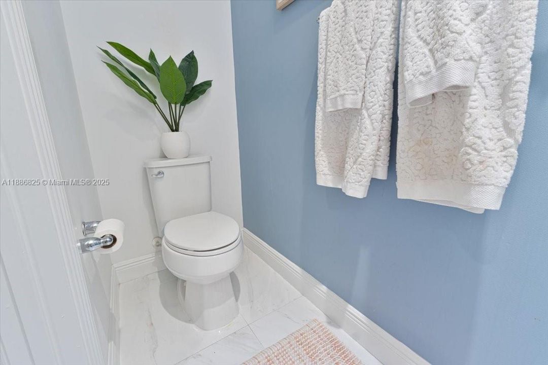 For Sale: $669,000 (3 beds, 2 baths, 2246 Square Feet)