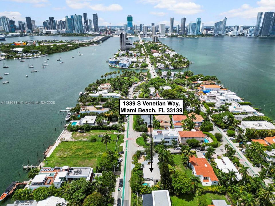 For Sale: $2,950,000 (3 beds, 2 baths, 1722 Square Feet)