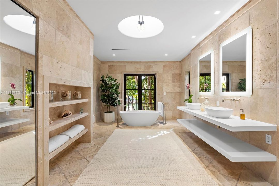 For Sale: $14,850,000 (5 beds, 4 baths, 4697 Square Feet)