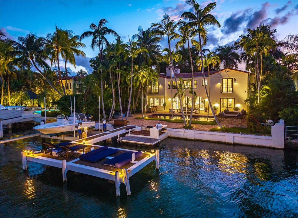 For Sale: $14,850,000 (5 beds, 4 baths, 4697 Square Feet)