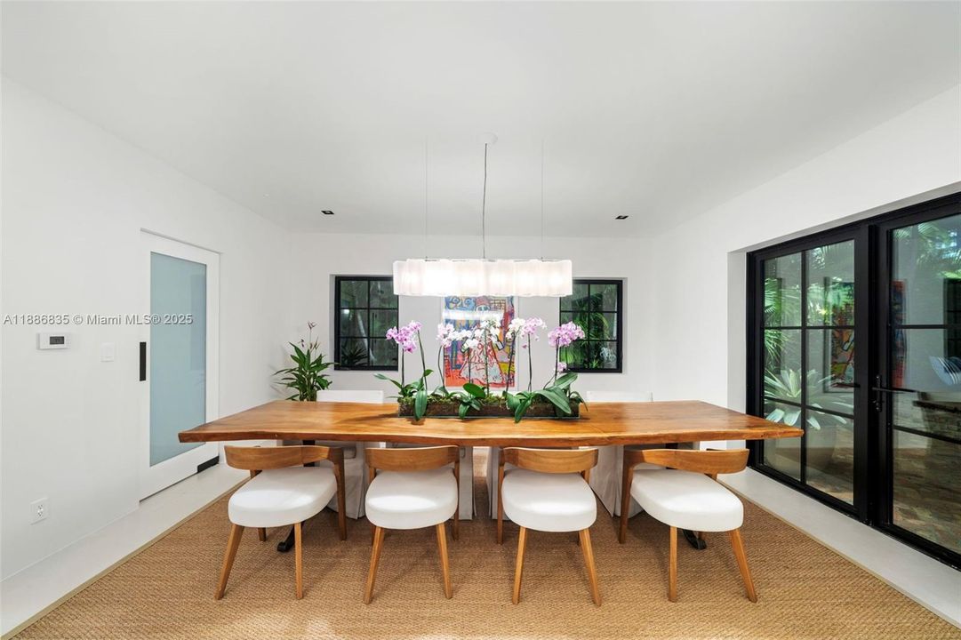 For Sale: $14,850,000 (5 beds, 4 baths, 4697 Square Feet)